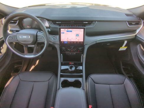 New 2025 Jeep Grand Cherokee Limited w/ Black Appearance Package RWD image 18