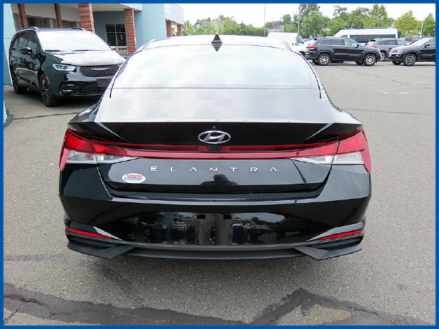 Used 2021 Hyundai Elantra SEL FWD image 6