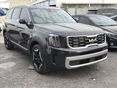 Used 2025 Kia Telluride S