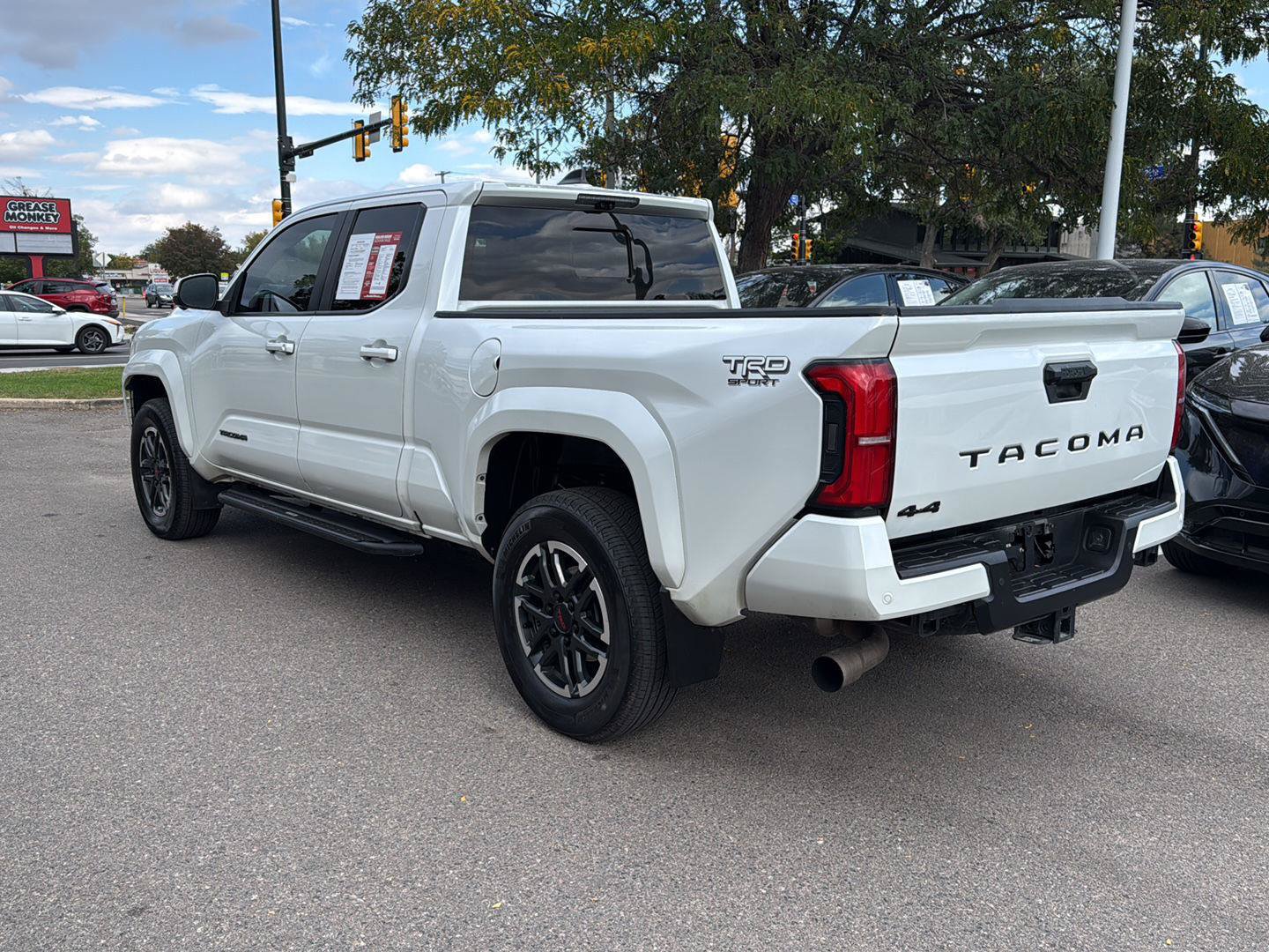 Used 2024 Toyota Tacoma TRD Sport w/ TRD Sport Premium Package AWD/4WD image 6