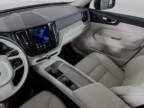 Used 2023 Volvo XC60 B5 Plus w/ Protection Package Premier FWD image 22