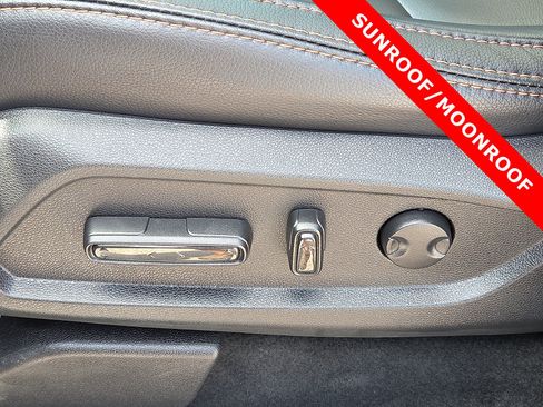 Used 2025 Honda Pilot TrailSport image 16
