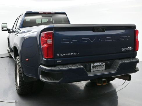 Used 2023 Chevrolet Silverado 3500 High Country w/ Technology Package AWD/4WD image 6