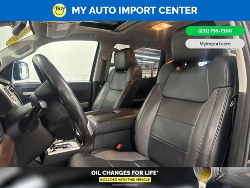 Used 2019 Toyota Tundra Limited w/ Limited Premium Package AWD/4WD image 13