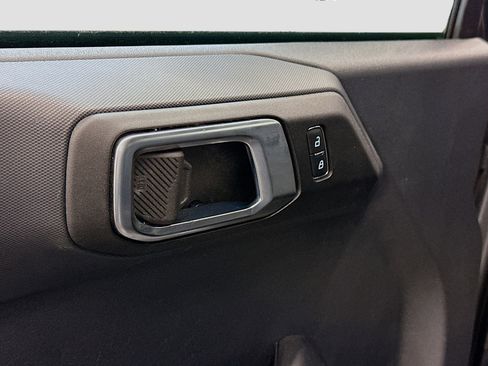 Used 2025 Ford Bronco Big Bend image 15