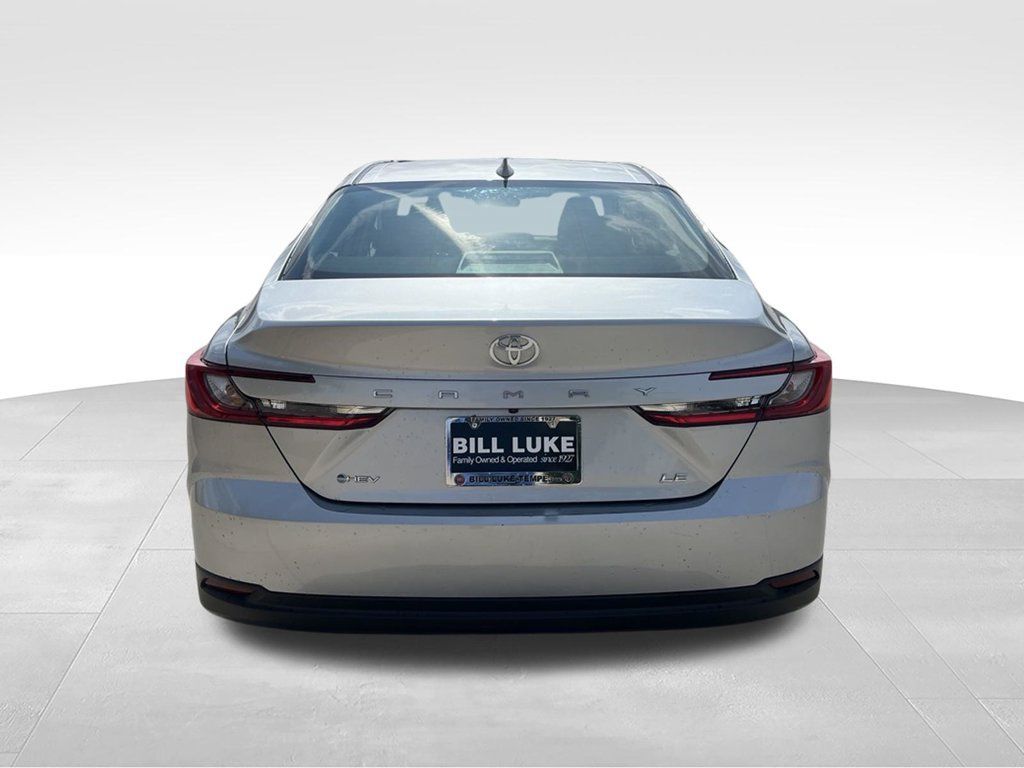 Used 2026 Toyota Camry LE FWD image 5