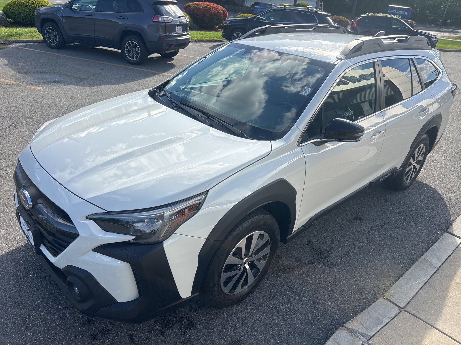 Used 2024 Subaru Outback Premium AWD/4WD image 7
