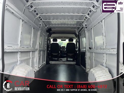 Used 2023 RAM ProMaster 2500 w/ Convenience Group FWD image 7