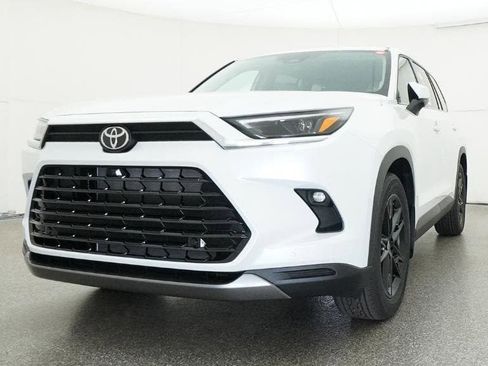 New 2026 Toyota Grand Highlander Limited image 32