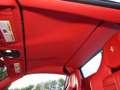 Used 2023 Ferrari F8 Tributo image 26