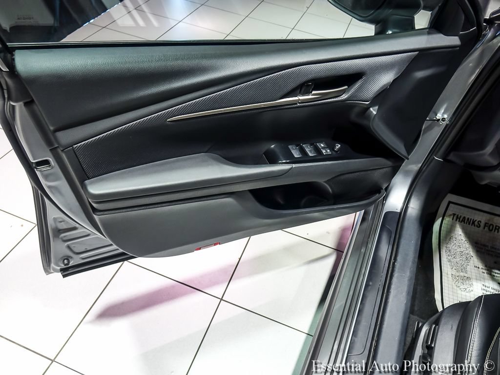 Used 2025 Toyota Camry SE FWD image 24