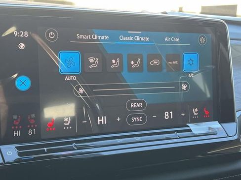 New 2026 Volkswagen Atlas SE FWD image 20