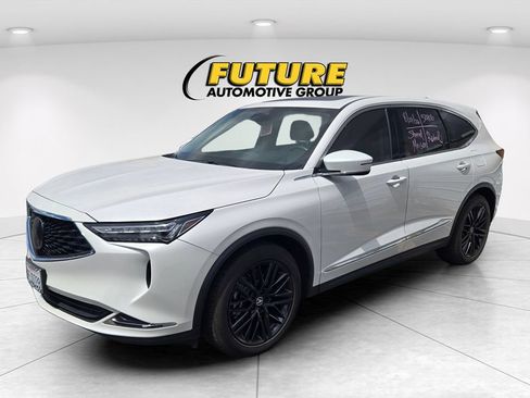 Used 2023 Acura MDX SH-AWD image 3
