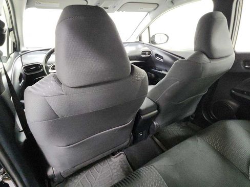 Certified 2018 Toyota Prius Three FWD image 25