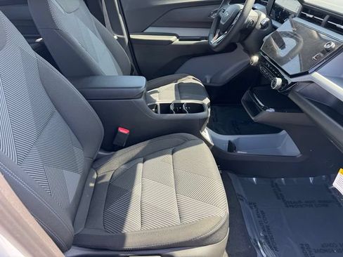 New 2027 Chevrolet Bolt LT FWD image 7