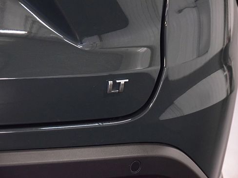 Used 2025 Chevrolet Trax LT w/ Driver Confidence Package FWD image 14