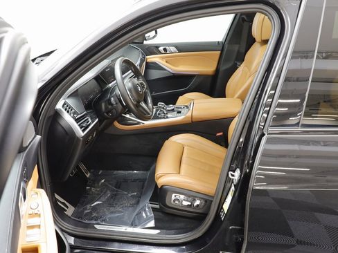 Used 2021 BMW X7 xDrive40i w/ M Sport Package image 6