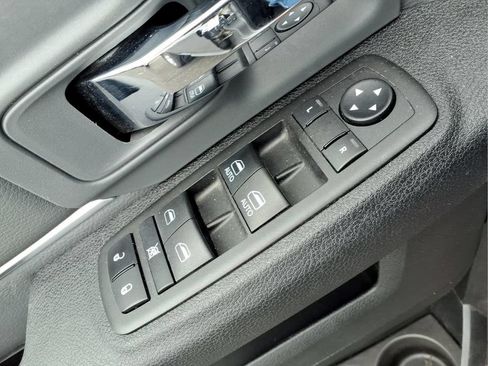 Used 2024 RAM 1500 Classic SLT AWD/4WD image 14