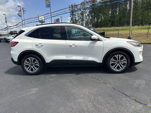 Used 2021 Ford Escape SEL w/ Technology Package FWD image 9