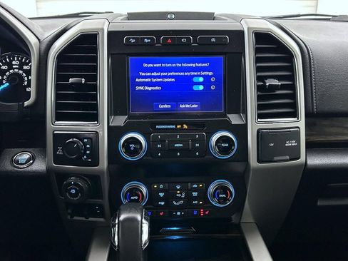 Used 2020 Ford F150 Lariat w/ Equipment Group 502A Luxury AWD/4WD image 12