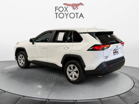 Used 2024 Toyota RAV4 LE AWD/4WD image 4