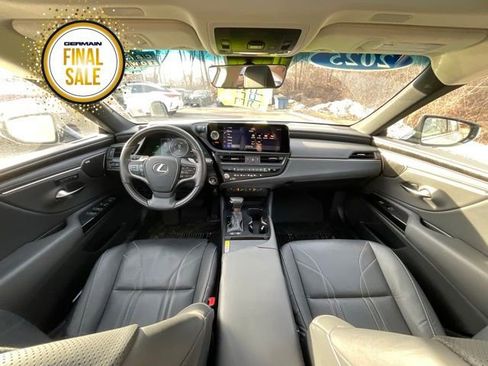 Certified 2025 Lexus ES 300h w/ Luxury Package image 12