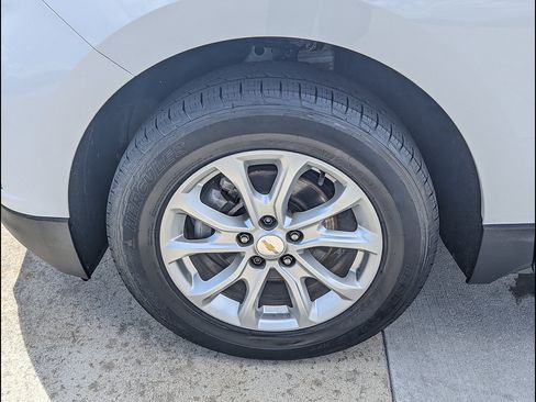 Used 2020 Chevrolet Equinox LS w/ LPO, Cargo Package AWD/4WD image 14