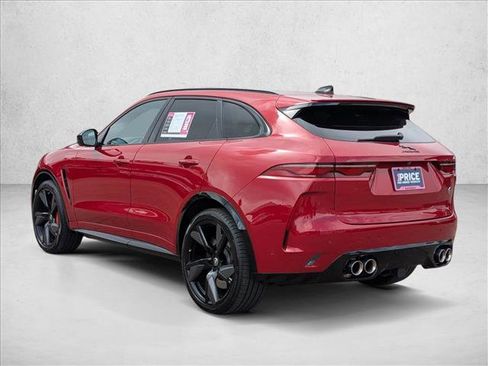 Used 2025 Jaguar F-PACE SVR 575 Edition image 7