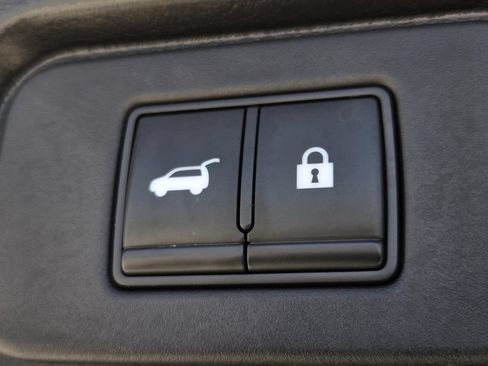Certified 2022 Nissan Rogue SL FWD image 11
