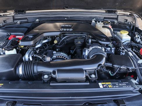 Used 2020 Jeep Wrangler Unlimited Sport image 33