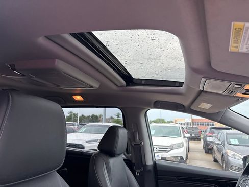 Used 2023 Honda Odyssey Touring image 32