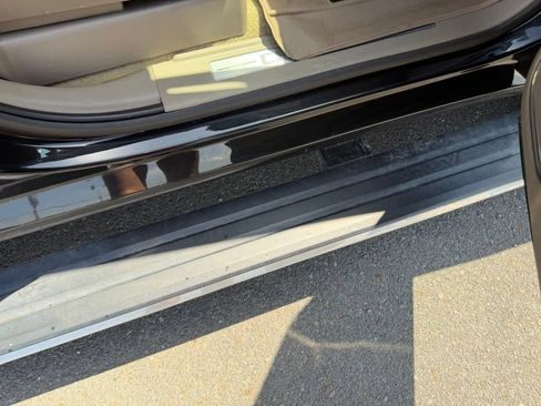 Used 2018 Chevrolet Suburban Premier AWD/4WD image 33