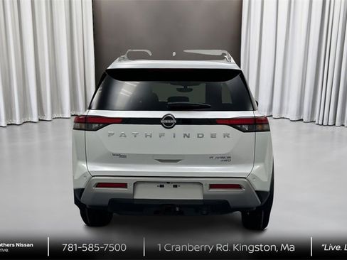New 2025 Nissan Pathfinder Platinum w/ Cargo Package image 6