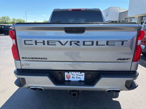 Used 2023 Chevrolet Silverado 1500 RST w/ Z71 Off-Road Package AWD/4WD image 4