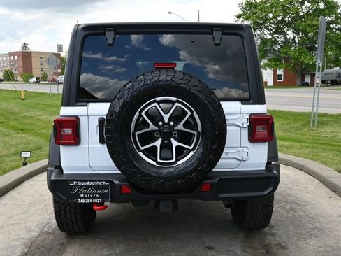 Used 2024 Jeep Wrangler Unlimited Rubicon AWD/4WD image 6