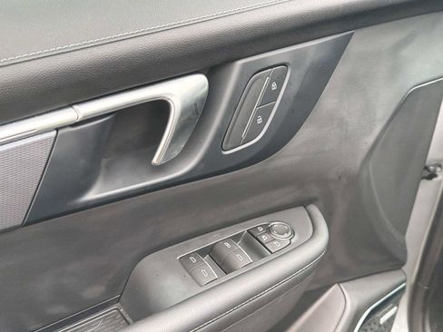 Used 2025 Buick Enclave Sport Touring FWD image 16