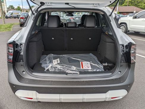 New 2025 Nissan Kicks SR w/ SR Premium Package image 14