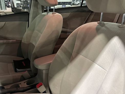 Used 2010 Toyota Corolla LE image 12