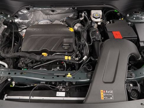 New 2026 Chevrolet Trax LT w/ Driver Confidence Package FWD image 39