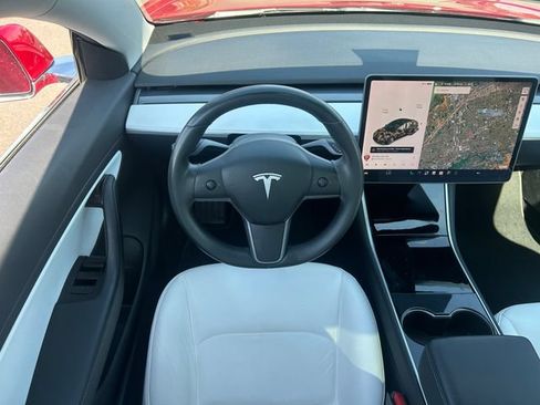 Used 2019 Tesla Model 3 AWD/4WD image 26