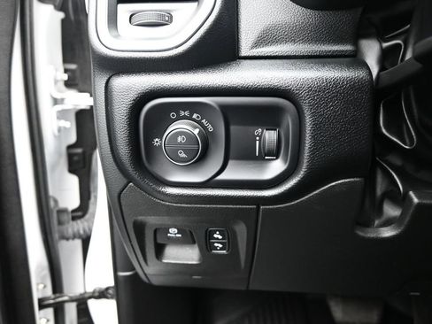 Used 2022 RAM 1500 Big Horn image 13