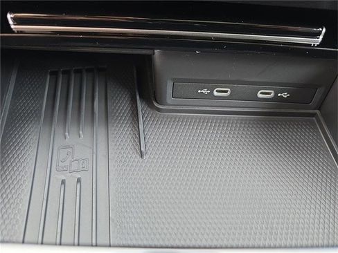 New 2026 Volkswagen Atlas SE image 21