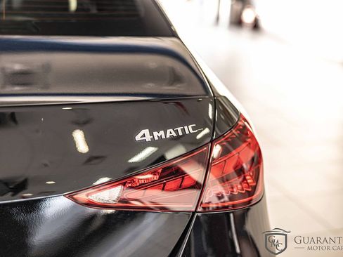 Used 2024 Mercedes-Benz C 300 4MATIC Sedan w/ Exclusive Trim Package image 17