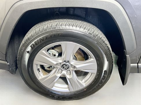 Used 2025 Toyota RAV4 XLE w/ Convenience Package FWD image 13