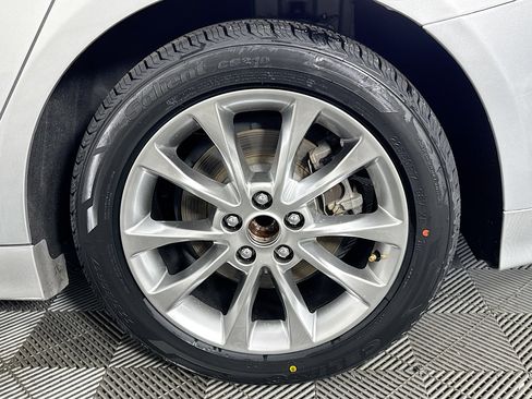 Used 2017 Ford Fusion SE FWD image 36