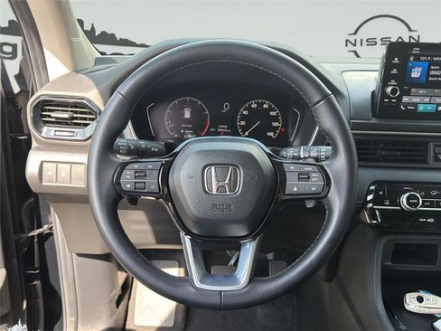 Used 2025 Honda Pilot EX-L image 14