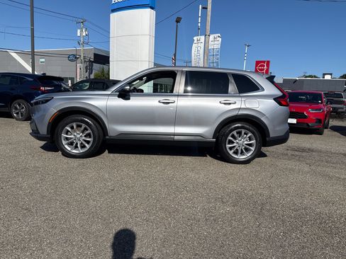 Used 2024 Honda CR-V EX image 2