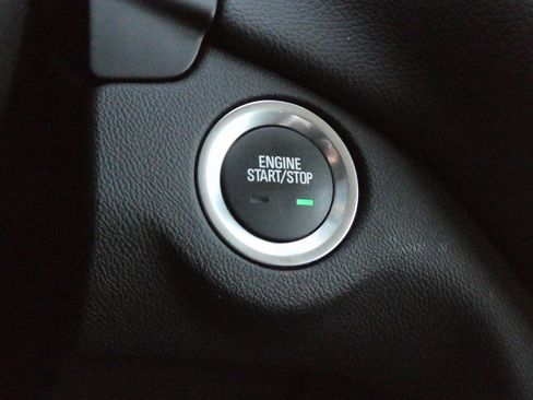 Used 2024 Chevrolet Equinox LT image 9