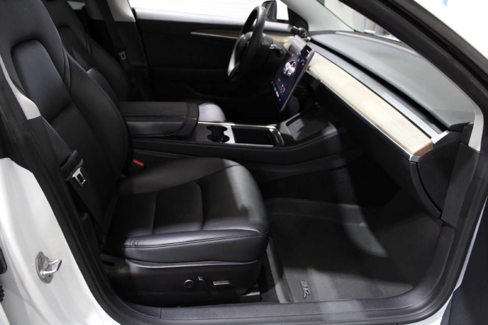 Used 2022 Tesla Model 3 Performance AWD/4WD image 21