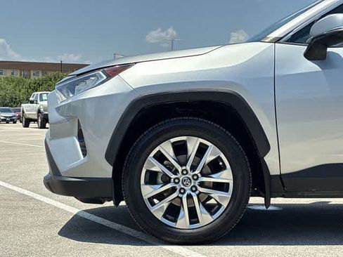 Used 2021 Toyota RAV4 XLE Premium FWD image 14
